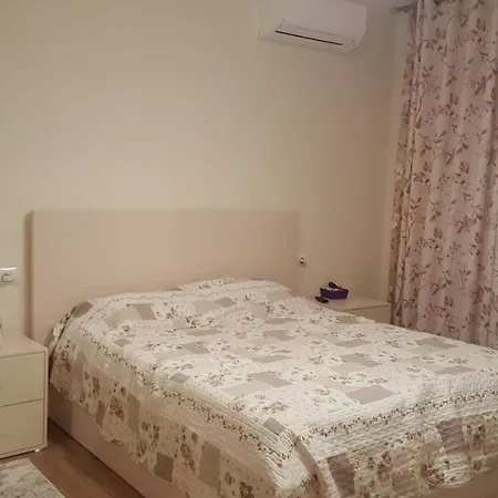 Apartment Center *